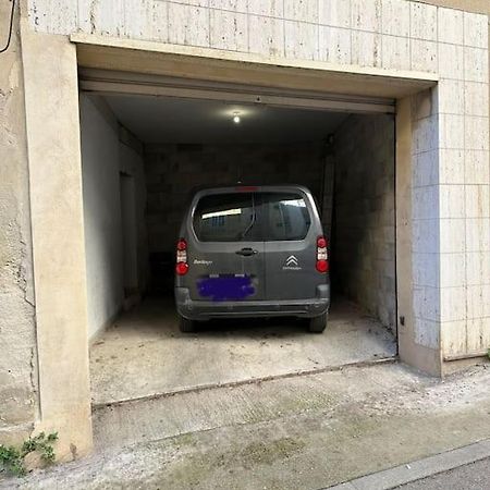 Appartement Centre Ville - Parking Prive - Wifi Nîmes Eksteriør billede