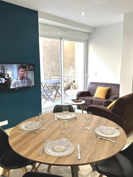 Appartement Centre Ville - Parking Prive - Wifi Nîmes Eksteriør billede