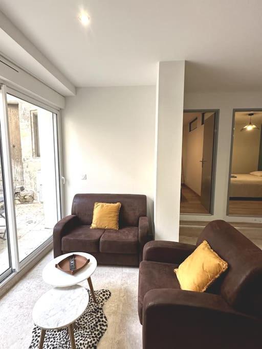 Appartement Centre Ville - Parking Prive - Wifi Nîmes Eksteriør billede
